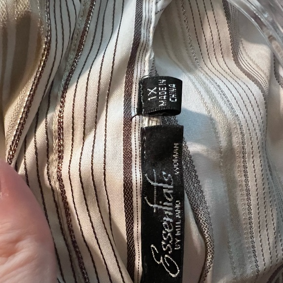 Womens button down shirt - Picture 3 of 3